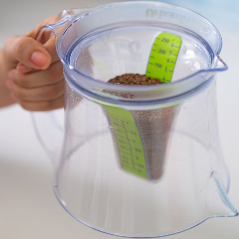 Urban_trend_taza_medidora_exprimidor_reverso_mini_4