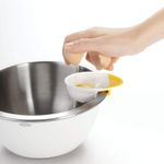 oxo-separador-huevos-1147780-2