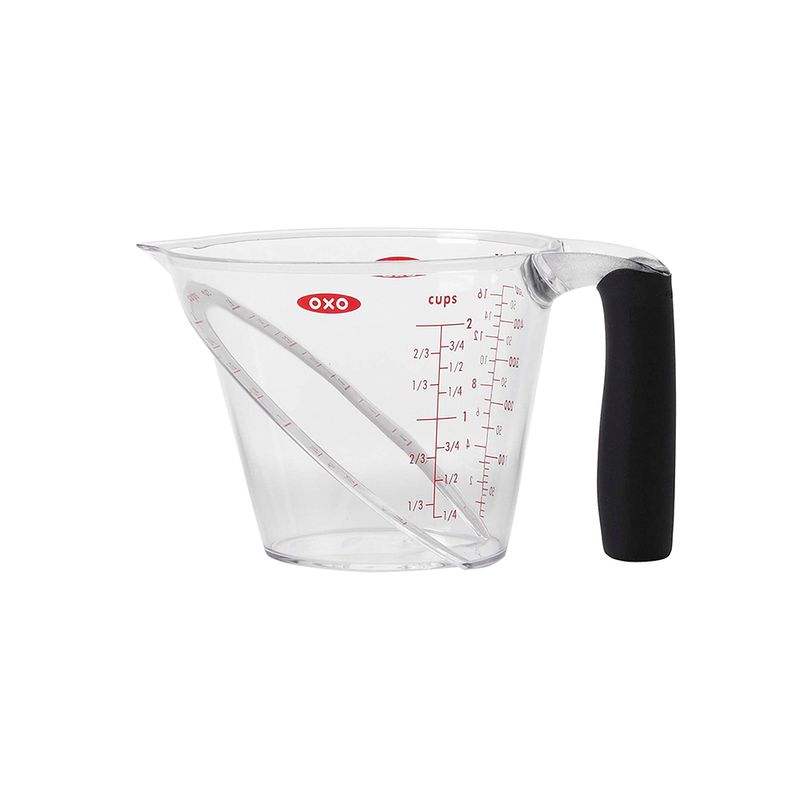 oxo-taza-de-medir-en-angulo-70981-1