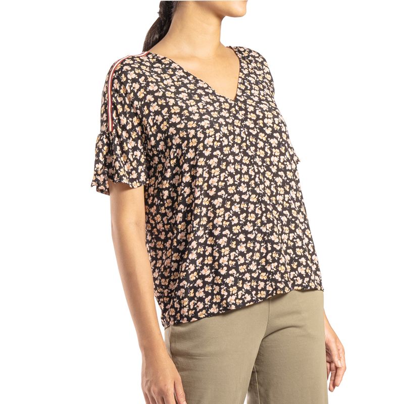 yerse-blusa-fluida-negra-3284700001001000000-3
