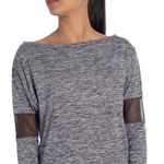 cosplay_camiseta_deportiva_manga_larga_gris-3