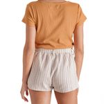 short-de-lino-rayas-beige-co-sw22-5396-4