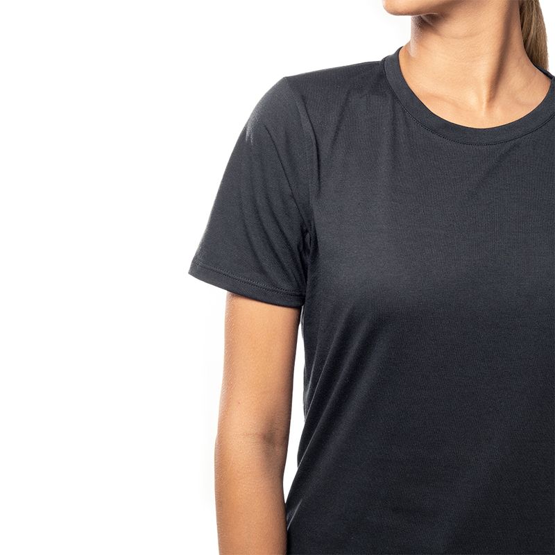 basic-t-shirt-cuello-redondo-negro-co-basm-004-3