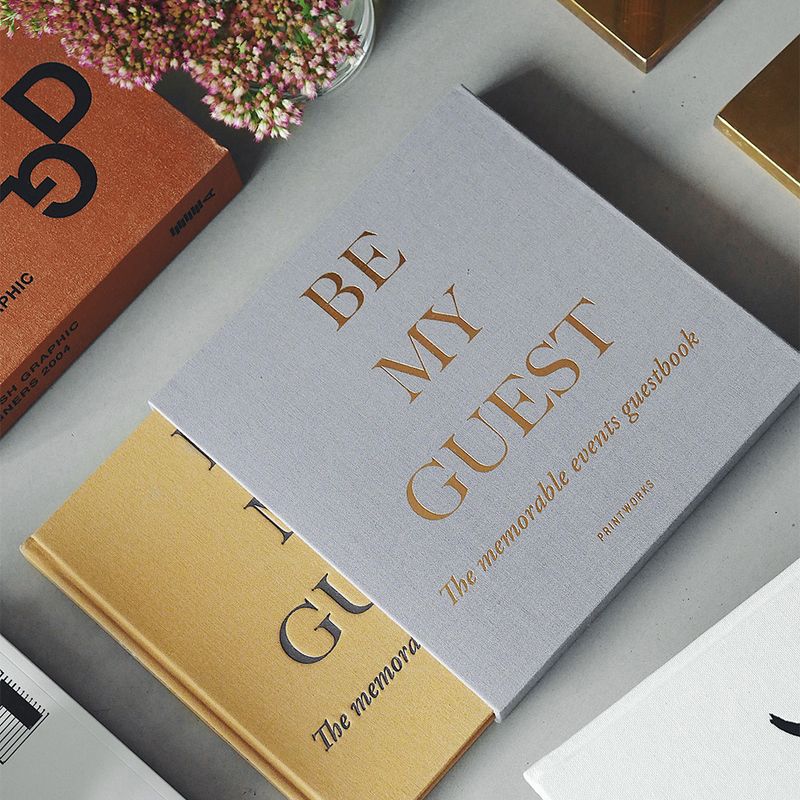 PW00322_MOOD1_Be_my_guest_yellow