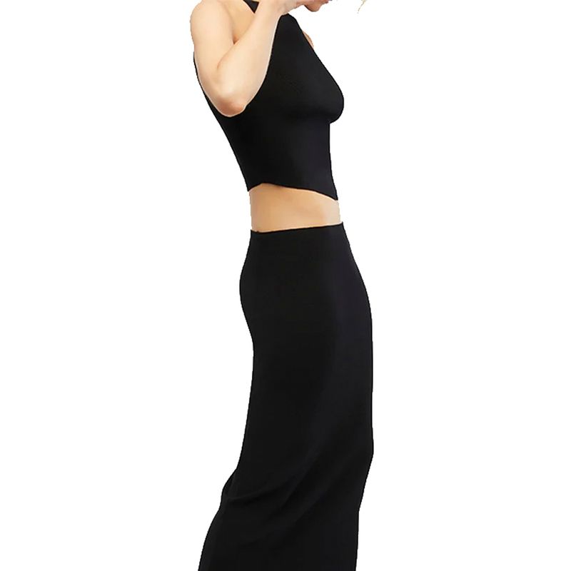 WeWoreWhat-V-Cropped-Rib-Tank-Black-WWT79-01