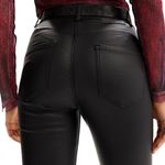 Desigual-Pantalon-efecto-piel-23WWPW212000