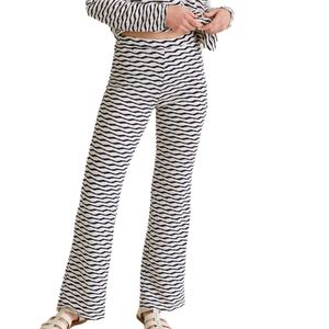 Pantalón Punto Jacquard Yerse Ecru Navy Stripes