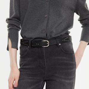 Cinturón de cuero ecológico con hebilla redonda y tachas