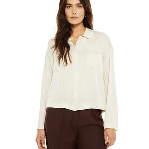 Camisa con bolsillo delanteros Crudo